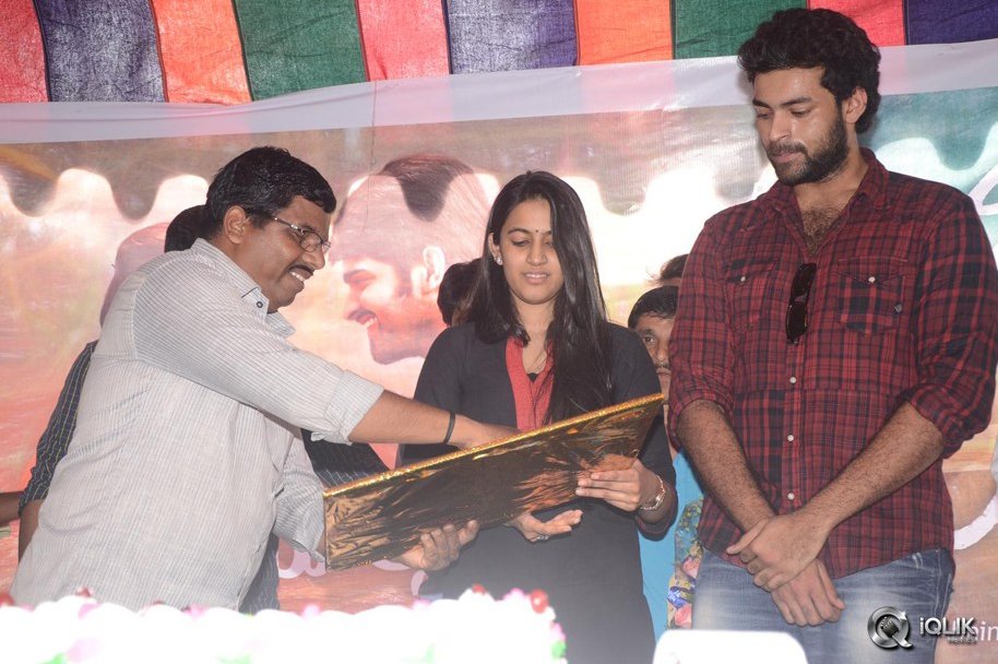 Oka-Manasu-Movie-Success-Celebrations